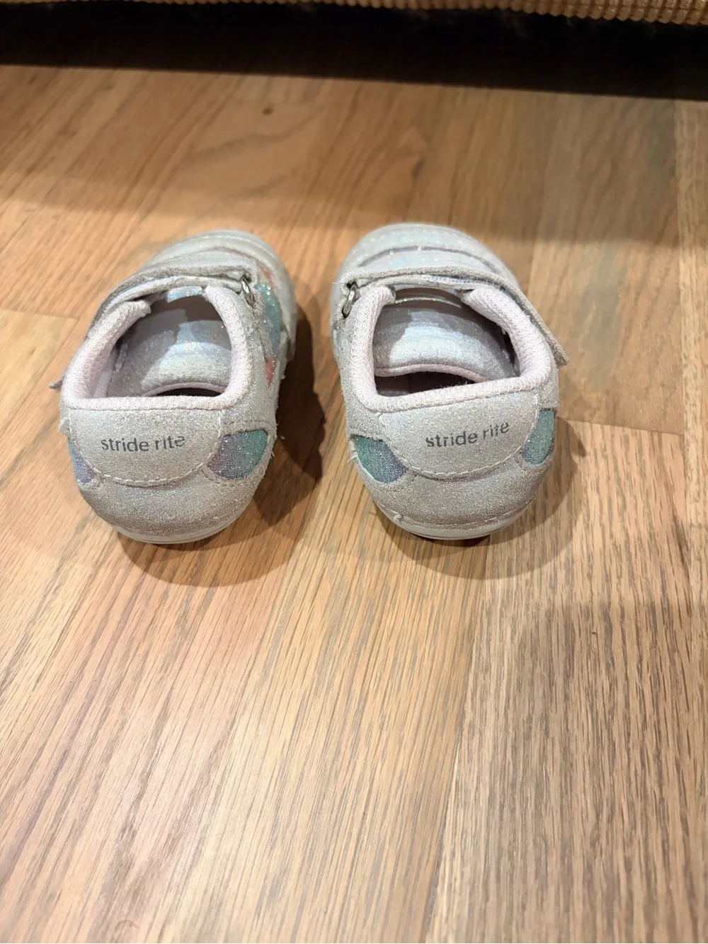 Stride rite soft motion sneakers, size 4w